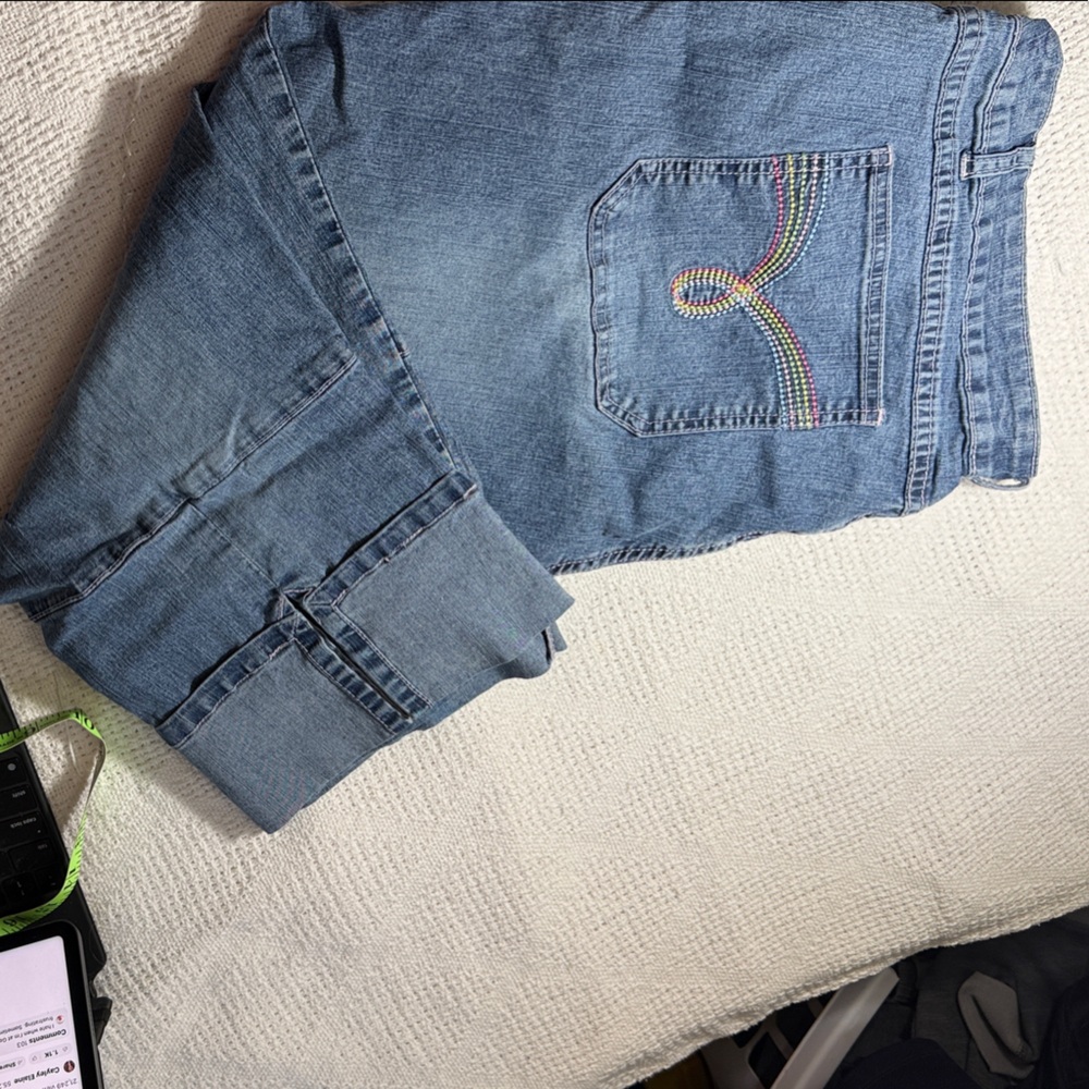 Blue Women Jeans capri with Rainbow Detail - Picture 2 of 10
